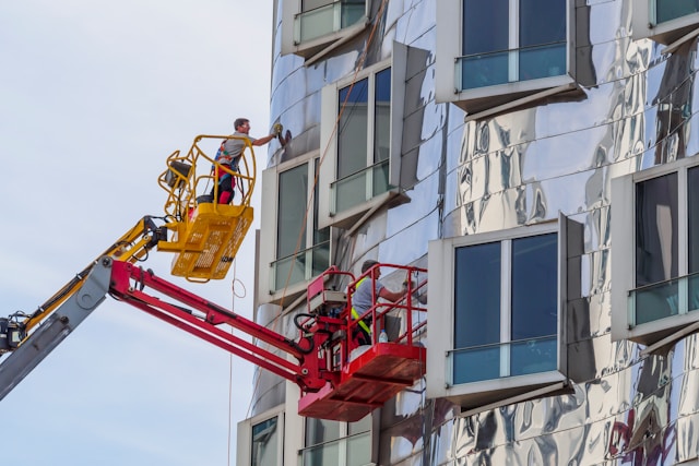 Well-maintained commercial building in Chicagoland &mdash; Alta Property Services routine building maintenance results