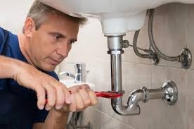 Alta Property Services emergency plumber arriving at a home in Evanston IL